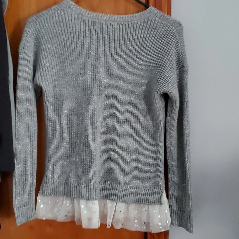 Sweater - Picture 4 of 4